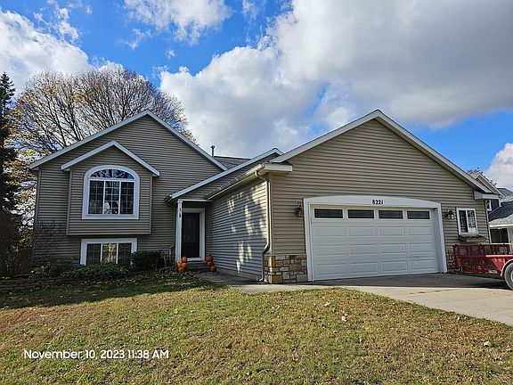 2nd image of 8221 Fairwood Dr