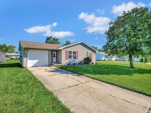 2308 Pheasant Ridge Rd, Mahomet, IL 61853