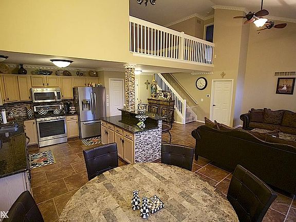 5th image of 3400 Heron Pointe Ct #1