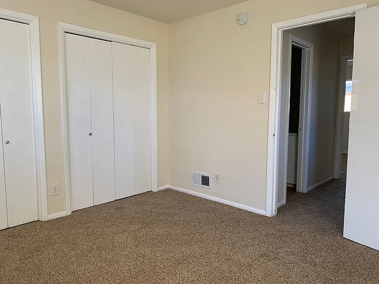 540 Madeira Dr SE — Photo 14