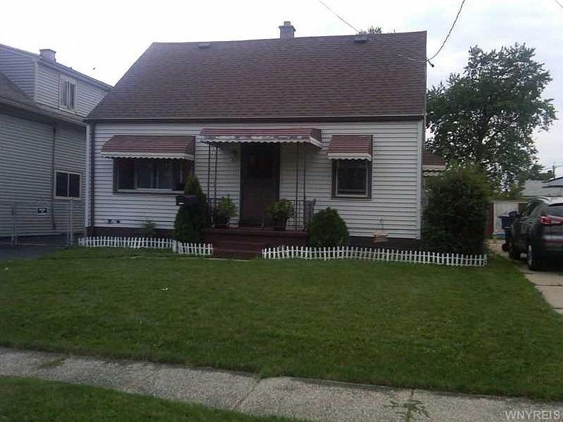 1st image of 382 Ideal St
