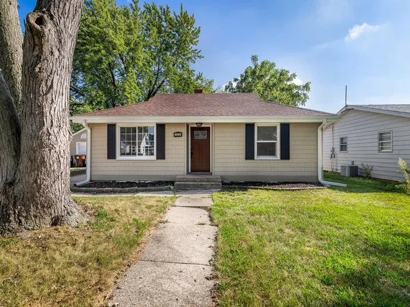 509 Wilshire Dr, Machesney Park, IL 61115