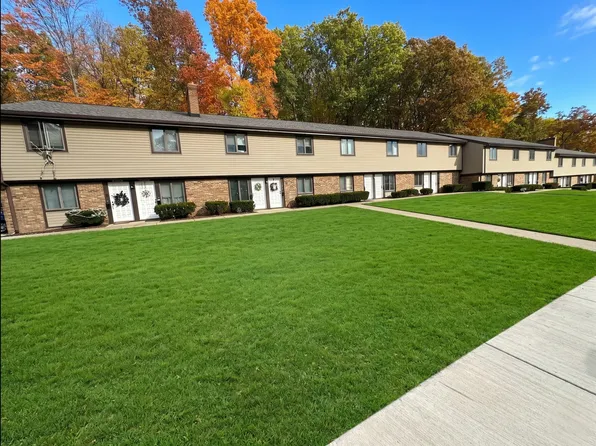 2443 Echo Valley Dr #2443, Stow, OH 44224