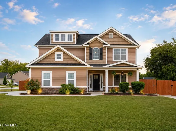 114 Bellchase Drive, Jacksonville, NC 28540