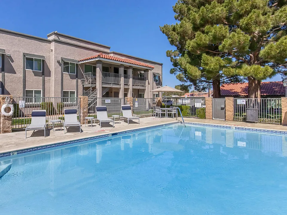 Hidden Falls Apartments