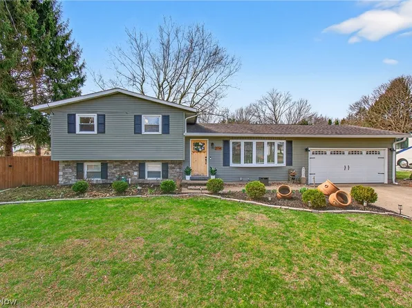 2994 Forestview St NE, Canton, OH 44721