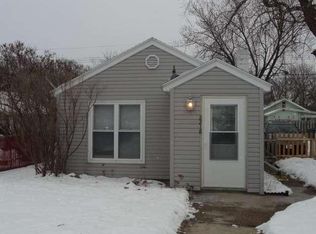 2218 Charles St, La Crosse, WI 54603