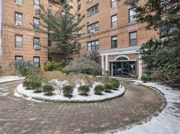 67-35 Yellowston Boulevard image 1 of 13