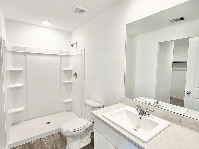 40839 Hawthorne Glades St — Photo 9
