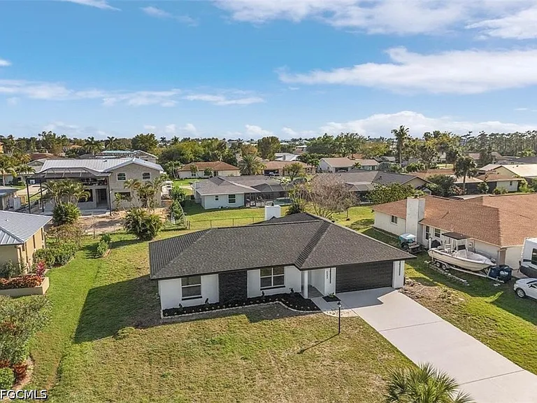 6043 Birnam Wood Ln — Photo 10