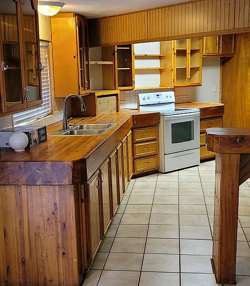3081 Caldwell Dr — Photo 3
