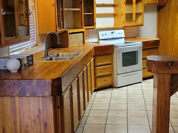 3081 Caldwell Dr, Camino, CA 95709