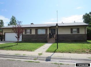 1103 Sierra Dr, Riverton, WY 82501