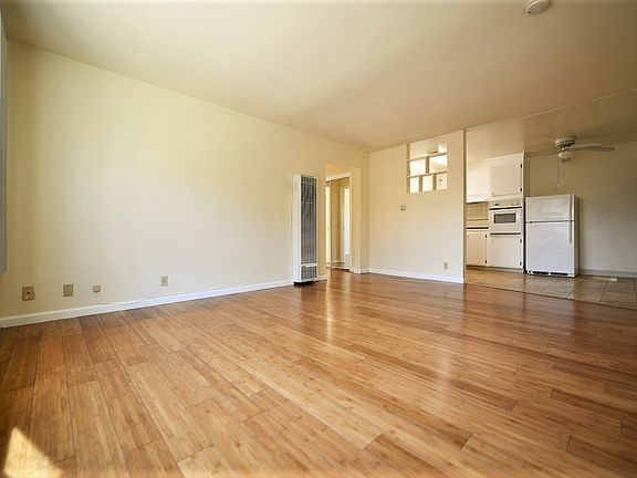 5th image of 385 Palm Ave #8