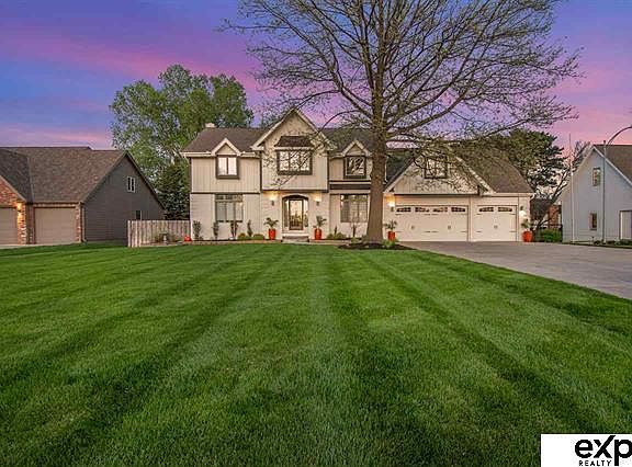 2nd image of 1125 Skyline Dr