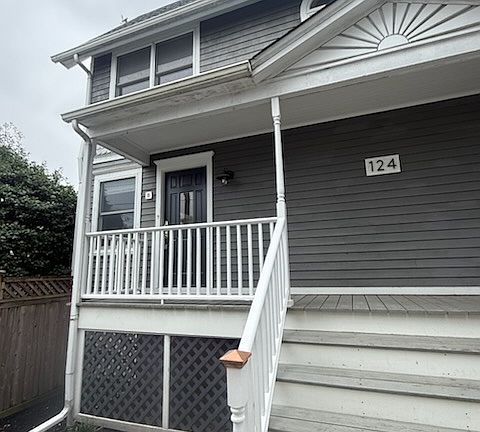 3rd image of 124 Valley Rd APT B