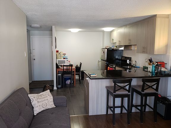 5th image of 200 Pretoria Ave #868166