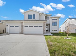 1912 Southbridge Dr, Adel, IA 50003