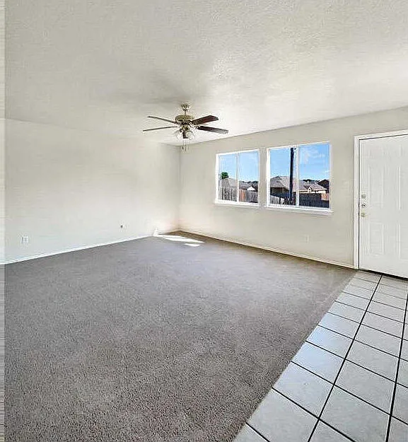 4 bed, 3.0 bath, 2555 sqft, $1,955 — Photo 4