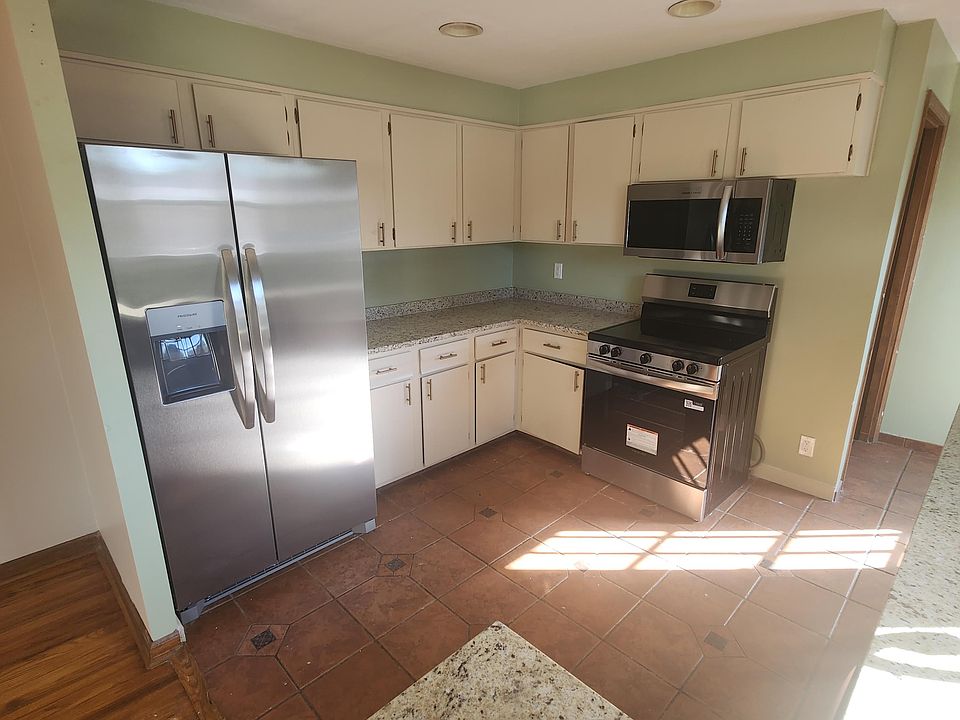 1st image of 5806 Maryman Rd