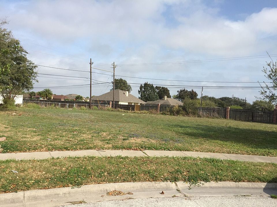 1st image of 926 Saint Bernard