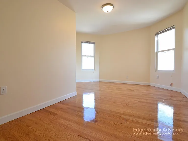 21-23 Weitz St #1 — Photo 8