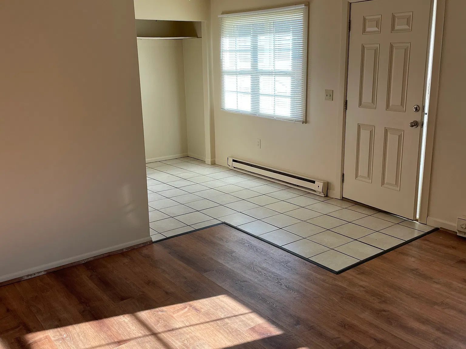 2 bed, 800 sqft, $1,050 — Photo 2
