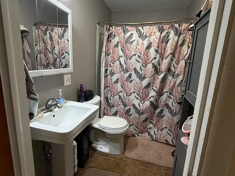 5156 Lester St — Photo 14