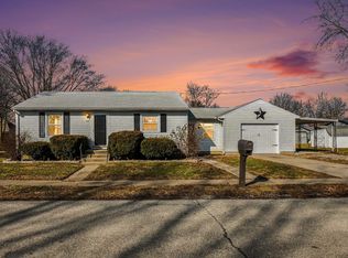 402 E Central St, Akron, IN 46910