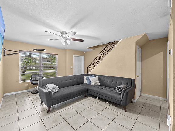 4th image of 4656 NW 9th Drive #4656