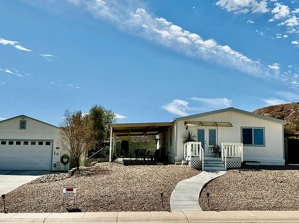 693 W Coachline Ln, Benson, AZ 85602