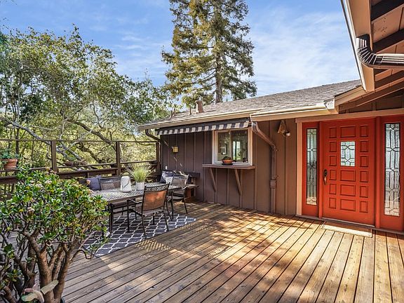 3rd image of 770 La Mesa Dr