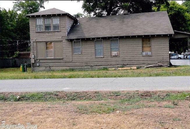 2nd image of 1622 Marion St