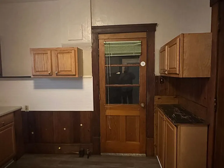 202 Westwood Ave — Photo 6