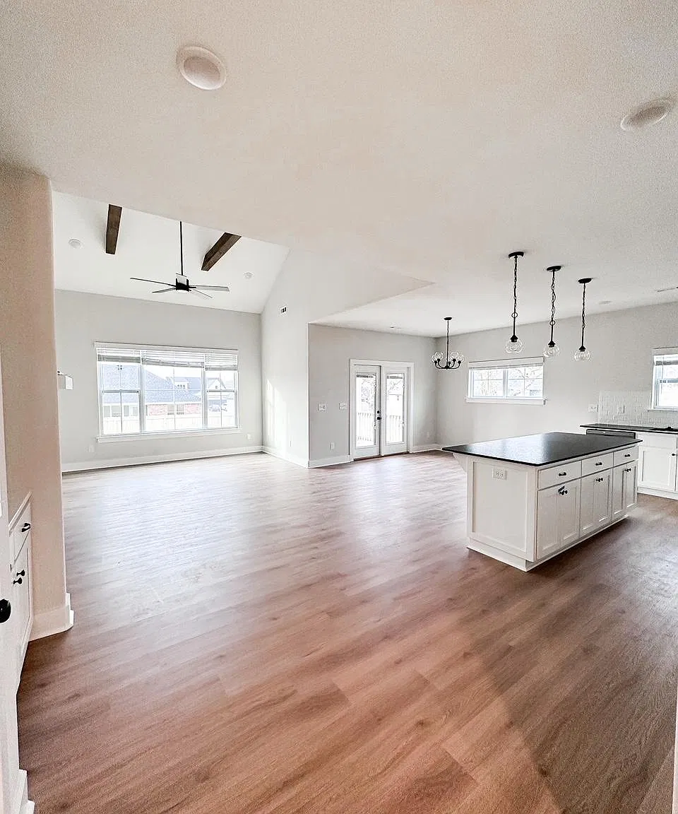 941 Sugar Loaf Rd — Photo 2