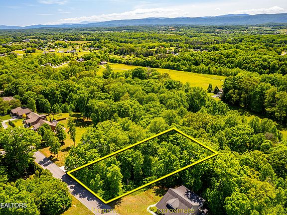 4th image of 1055 Houston Springs Rd