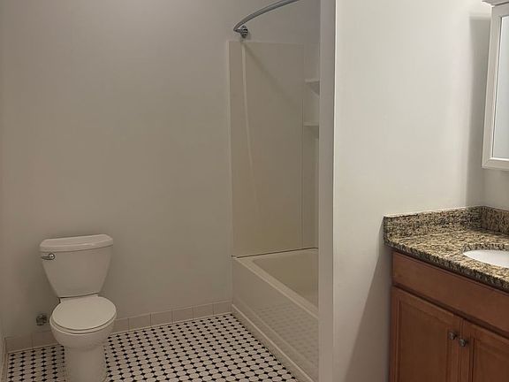 5th image of 330 Northampton St #22