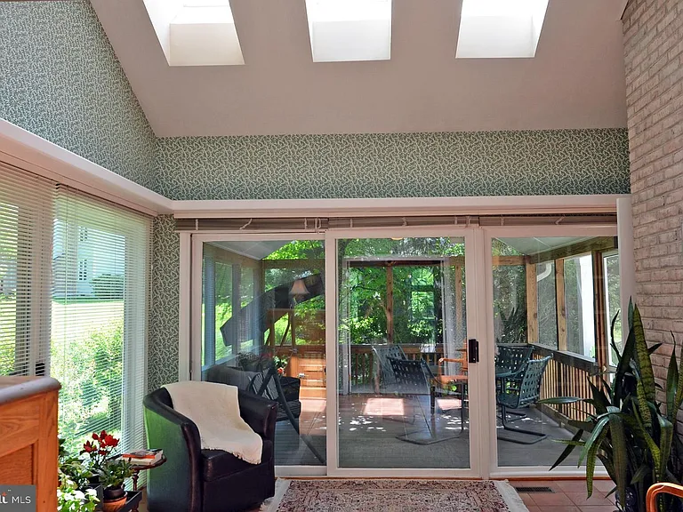 6610 Ashmere Ln — Photo 19