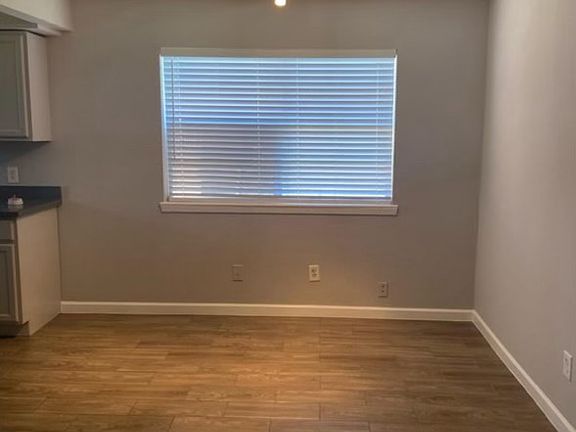 4th image of 13830 Towne Way Dr