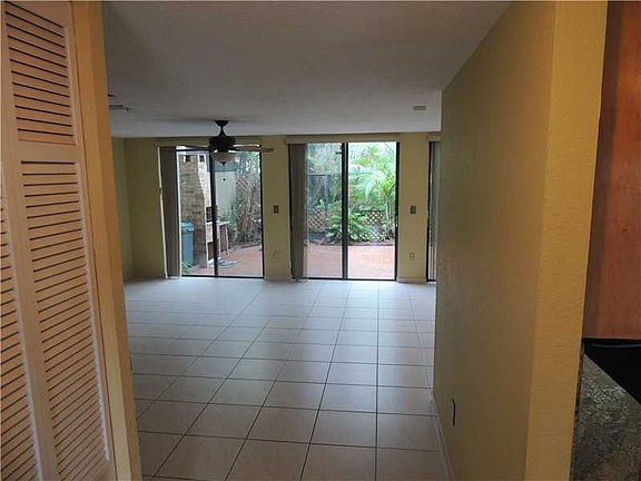 5th image of 9972 Costa Del Sol Blvd