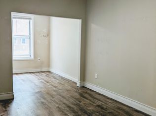 32-48 44th St #2F, Astoria, NY 11103