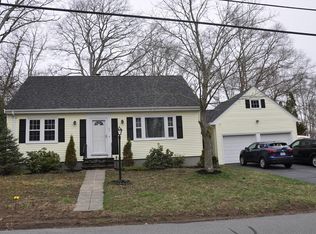 93 Lexington Ave, Dartmouth, MA 02747