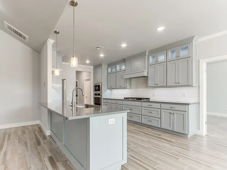16421 Water Stone Way — Photo 21