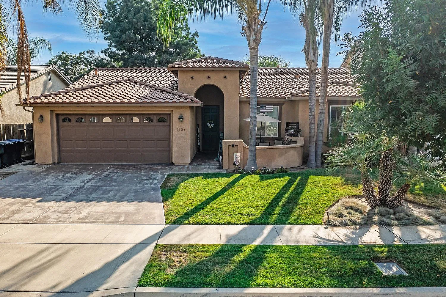 1226 N Julieann Ct photo 1
