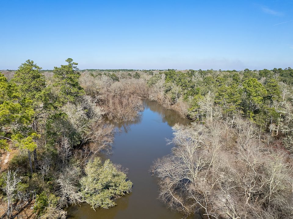 1st image of 270 Moccasin Cir