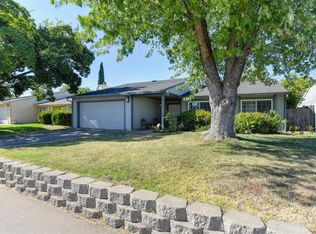 8737 Tiogawoods Dr, Sacramento, CA