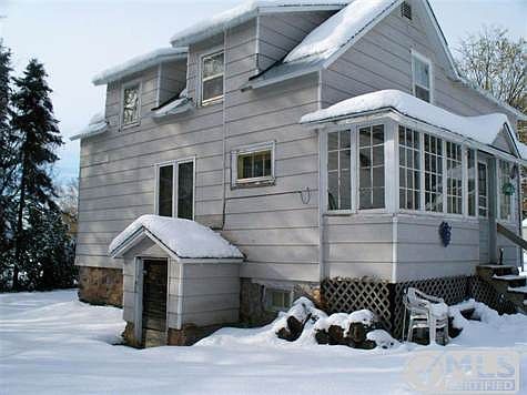 2nd image of 1612 Putnam St