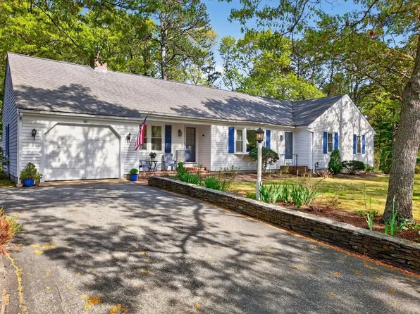 80 Roosevelt Rd, Barnstable, MA 02630
