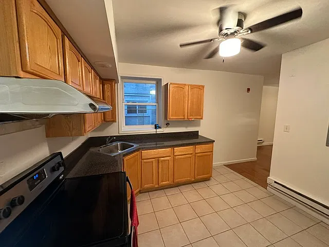 2 bed, 760 sqft, $1,150 — Photo 3
