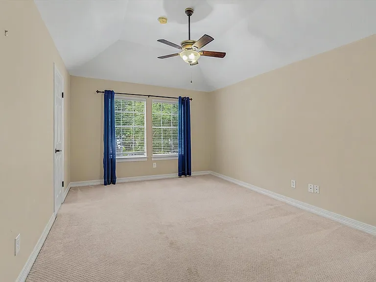 4303 Hillswick Ct — Photo 35